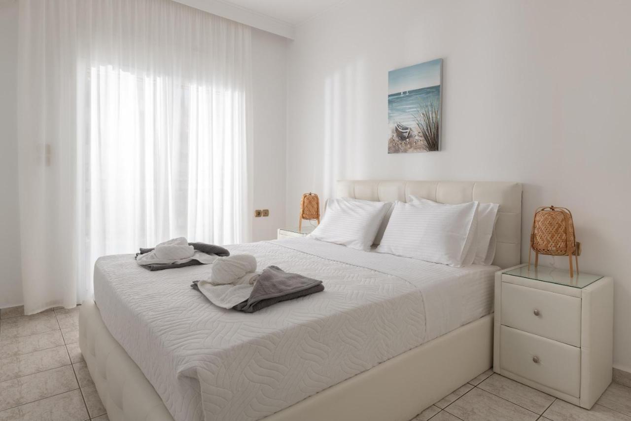 White&blue Luxury Apartment