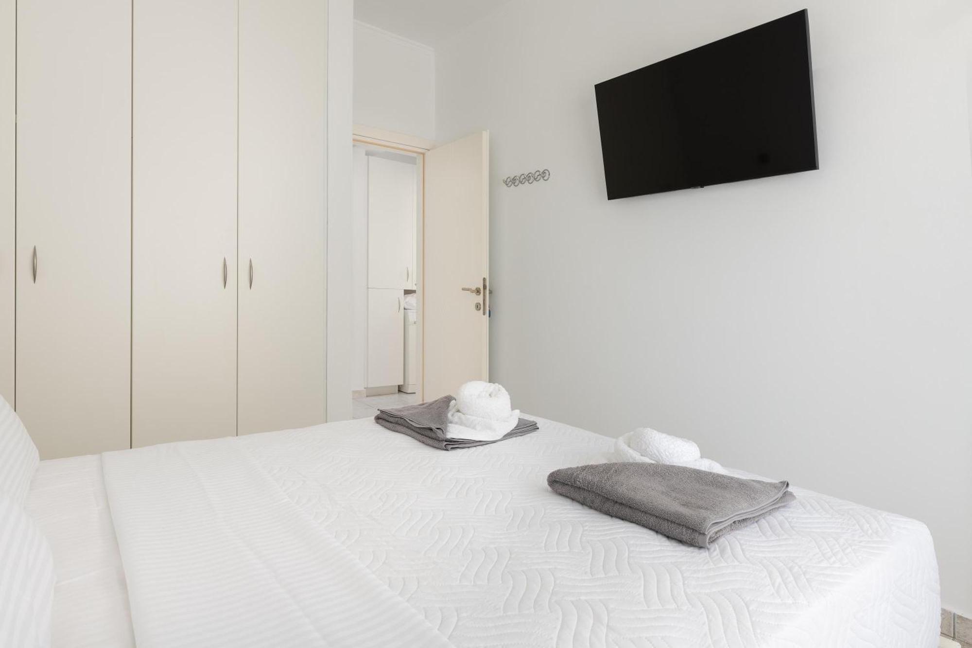 White&blue Luxury Apartment *