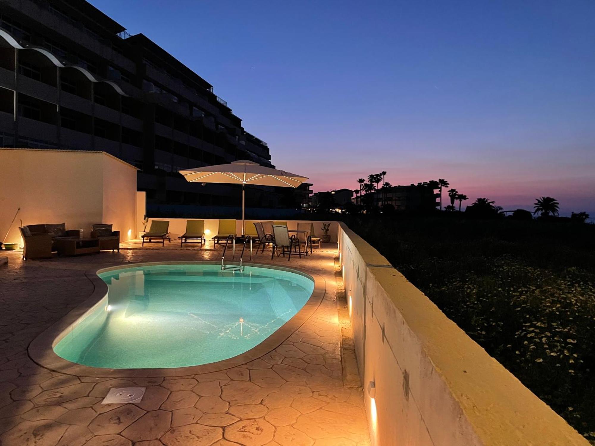 White&blue Luxury Apartment Ialysos (Rhodes)