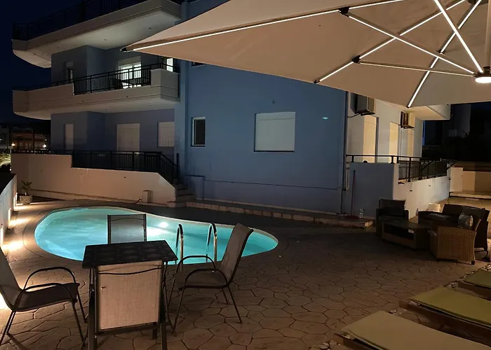 White&Blue Luxury Suites